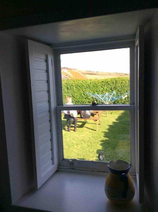 Quaint And Quirky Former Crofters Cottage In Port Ellen Exterior photo