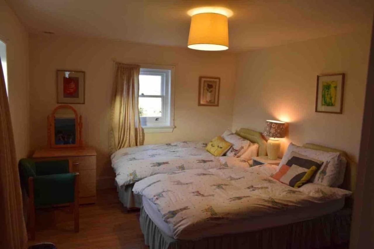 Quaint And Quirky Former Crofters Cottage In Port Ellen Exterior photo