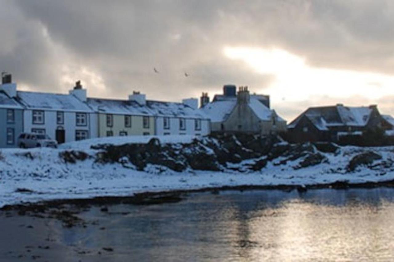 Quaint And Quirky Former Crofters Cottage In Port Ellen Exterior photo
